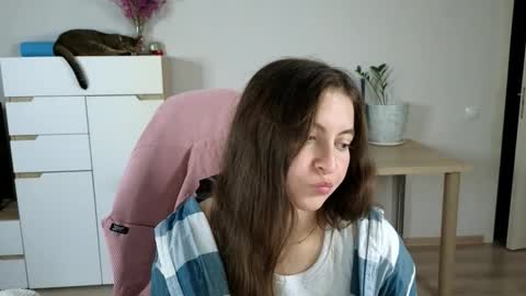 Snapshot of alice_________________________ chatting on September 20, 7:26 pm Alice online show from September 20, 7:26 pm