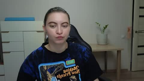 Alice online show from April 7, 4:57 am