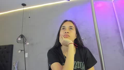 Snapshot of alice__susan chatting on March 3, 9:42 pm Alice Susan online show from March 3, 9:42 pm