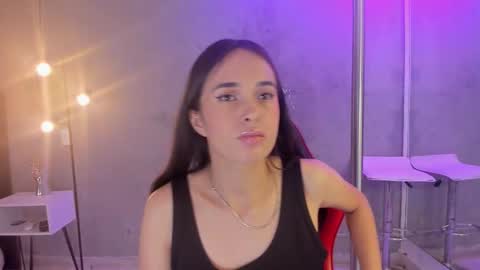 Snapshot of alice__susan chatting on March 5, 8:05 pm Alice Susan online show from March 5, 8:05 pm