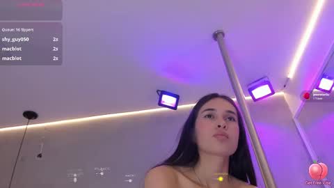 Snapshot of alice__susan chatting on March 8, 2:04 am Alice Susan online show from March 8, 2:04 am