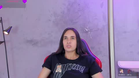 Snapshot of alice__susan chatting on April 6, 9:05 pm Alice Susan online show from April 6, 9:05 pm