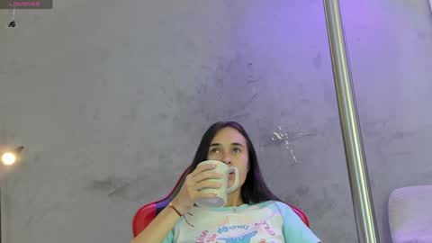 Snapshot of alice__susan chatting on April 11, 8:02 pm Alice Susan online show from April 11, 8:02 pm