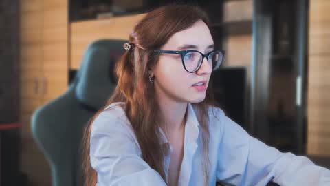 Hey Im Alice  online show from October 19, 9:10 am