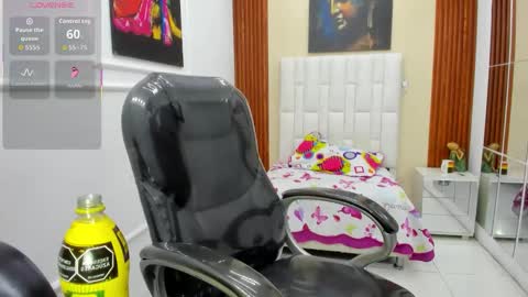 Snapshot of alice_bensoon chatting on May 26, 5:20 pm ALICE BENSON online show from May 26, 5:20 pm