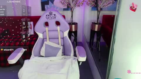 Alice  online show from February 11, 9:20 am