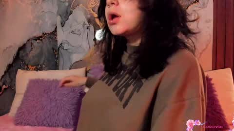 Mey online show from November 15, 4:03 pm