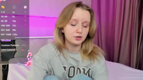 Alice  GMT2 Mon 3-9 AM Tue 3-9 AM Fri 3-9 AM Sat 3-9 AM Sun 3-9 AM online show from December 7, 7:27 am