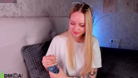 Alice online show from October 29, 10:55 pm