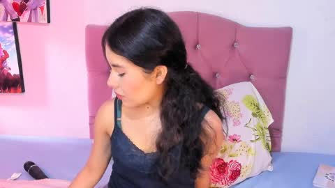 Alice Sofia online show from June 3, 2:08 pm