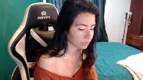 Alice online show from March 5, 1:40 pm