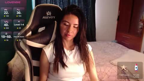 Snapshot of alice_middle01 chatting on June 1, 4:41 pm Alice online show from June 1, 4:41 pm