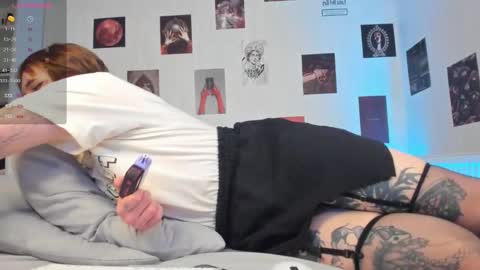  Alice  online show from November 30, 1:04 pm