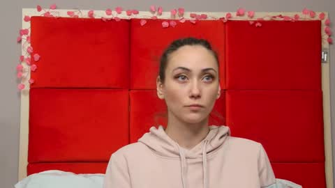 AliceMunro online show from March 5, 9:04 pm