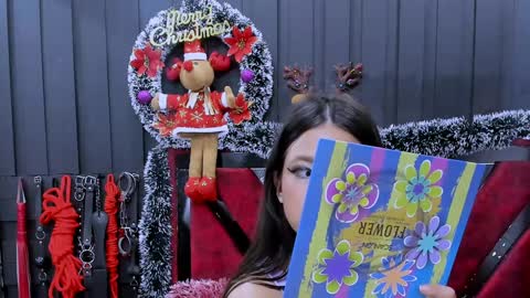 Alice online show from December 21, 4:03 pm