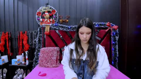 Alice online show from December 24, 11:17 am