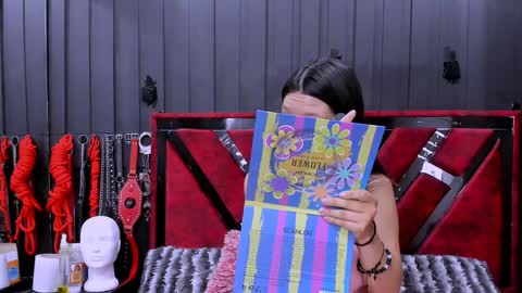 Alice online show from January 21, 4:16 pm