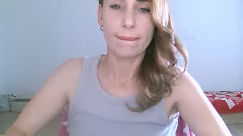 Snapshot of alice_sewx chatting on September 16, 10:49 am Alice Sewx online show from September 16, 10:49 am