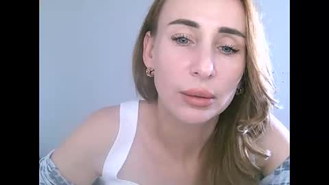 Snapshot of alice_sewx chatting on September 17, 12:07 pm Alice Sewx online show from September 17, 12:07 pm