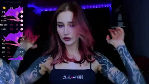 Alice online show from April 2, 6:38 pm