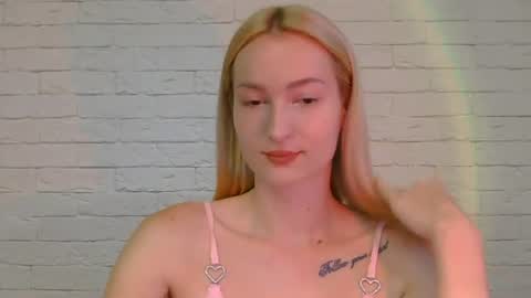 Alice online show from June 12, 5:34 pm