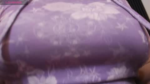Snapshot of alice_sweetmomma chatting on December 21, 10:51 pm Alice online show from December 21, 10:51 pm