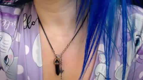 Snapshot of alice_sweetmomma chatting on January 19, 8:18 am Alice online show from January 19, 8:18 am