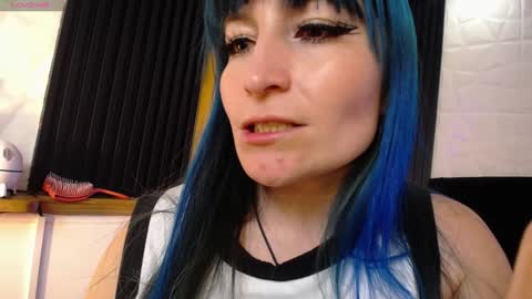Snapshot of alice_sweetmomma chatting on February 1, 11:06 pm Alice online show from February 1, 11:06 pm