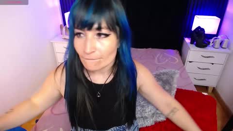 Snapshot of alice_sweetmomma chatting on February 3, 9:50 pm Alice online show from February 3, 9:50 pm