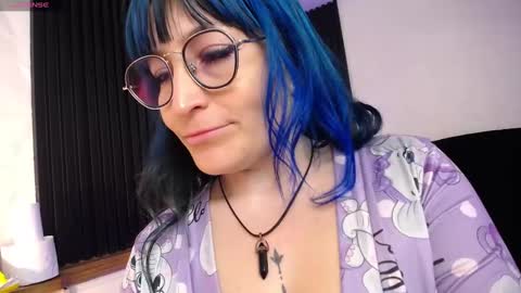 Snapshot of alice_sweetmomma chatting on February 22, 2:08 pm Alice online show from February 22, 2:08 pm