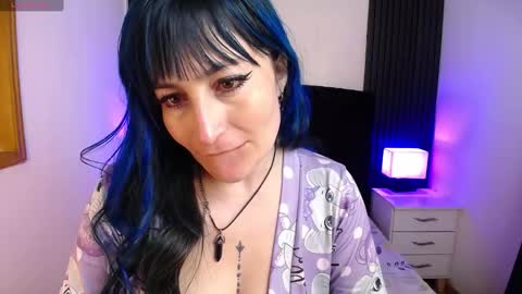 Snapshot of alice_sweetmomma chatting on February 23, 2:40 am Alice online show from February 23, 2:40 am