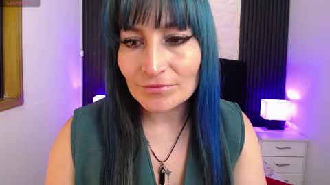 Snapshot of alice_sweetmomma chatting on March 8, 4:17 pm Alice online show from March 8, 4:17 pm