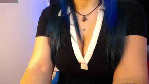 Snapshot of alice_sweetmomma chatting on October 3, 7:44 pm Alice online show from October 3, 7:44 pm