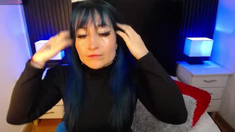 Snapshot of alice_sweetmomma chatting on October 15, 7:14 pm Alice online show from October 15, 7:14 pm