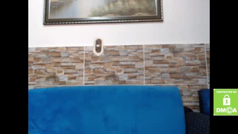 Alice online show from December 6, 7:01 pm