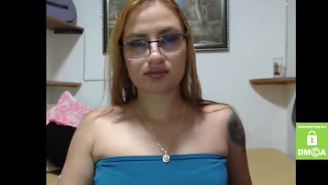 Alice online show from December 18, 8:04 pm