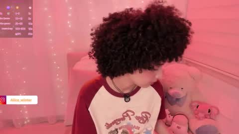 Snapshot of alice_wiinter chatting on November 6, 7:15 pm Alice online show from November 6, 7:15 pm