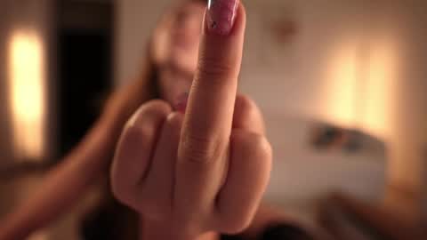 alicealberts online show from April 16, 9:15 pm