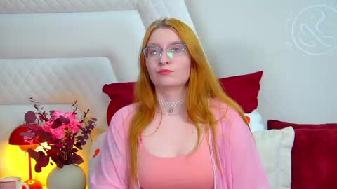 Alice online show from April 15, 7:58 pm