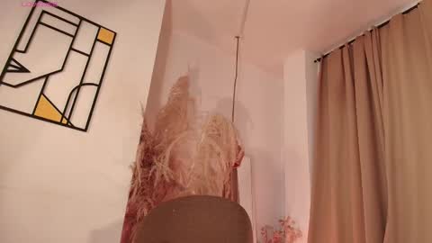 aliceblaker_ online show from October 18, 4:37 am