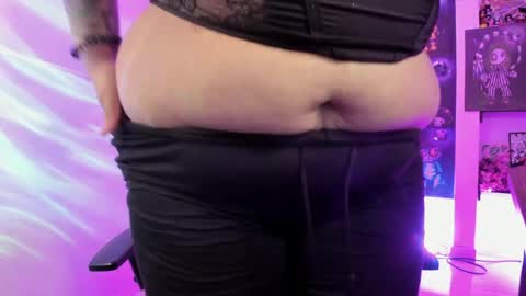 Alice Brinck online show from April 1, 12:11 am