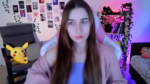 Snapshot of alicecharmy chatting on December 9, 9:49 am alicecharmy online show from December 9, 9:49 am