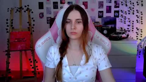Snapshot of alicecharmy chatting on September 9, 3:11 pm alicecharmy online show from September 9, 3:11 pm