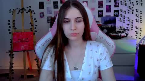 Snapshot of alicecharmy chatting on September 17, 11:12 am alicecharmy online show from September 17, 11:12 am