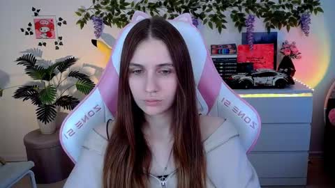 alicecharmy online show from May 13, 3:42 pm