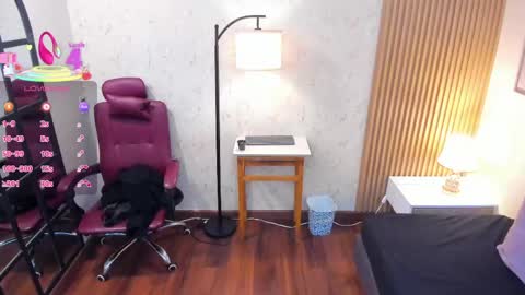 Alice online show from April 28, 11:37 am