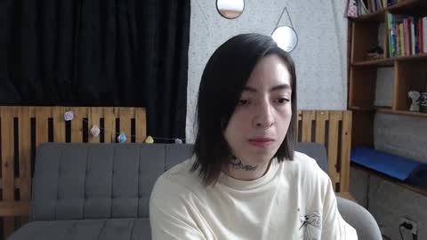 Snapshot of alicee_logan_ chatting on December 9, 2:13 am alicee_logan_ online show from December 9, 2:13 am