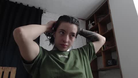 Snapshot of alicee_logan_ chatting on January 19, 2:57 am alicee_logan_ online show from January 19, 2:57 am