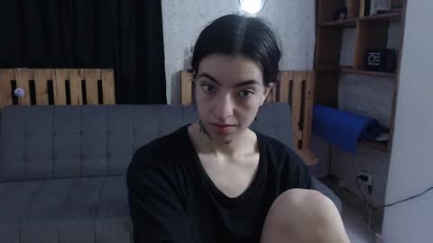 Snapshot of alicee_logan_ chatting on January 31, 5:09 am alicee_logan_ online show from January 31, 5:09 am