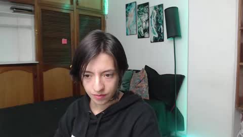 Snapshot of alicee_logan_ chatting on September 11, 1:39 am alicee_logan_ online show from September 11, 1:39 am